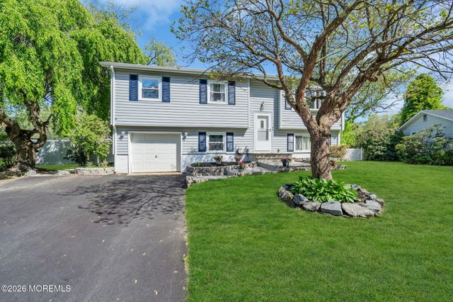 6 Tulip Court, Jackson, NJ 08527