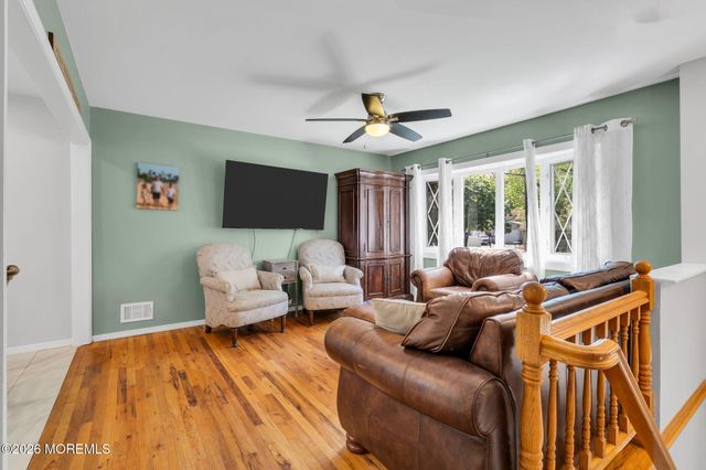 6 Tulip Court, Jackson, NJ 08527