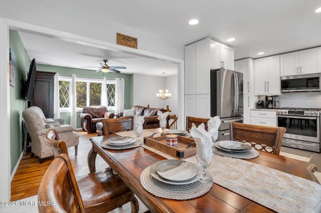6 Tulip Court, Jackson, NJ 08527