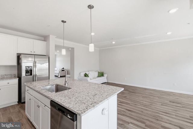 5604 LANTEEN ST, Lanham, MD 20706