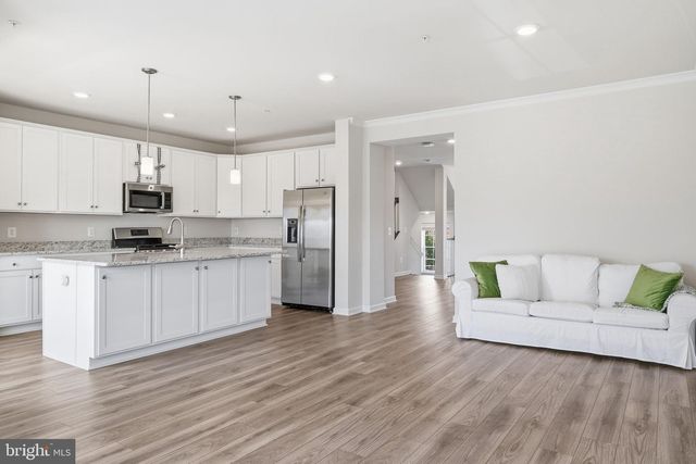 5604 LANTEEN ST, Lanham, MD 20706