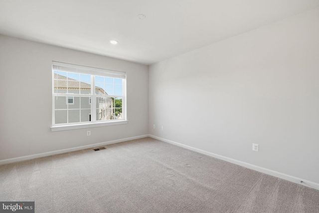 5604 LANTEEN ST, Lanham, MD 20706