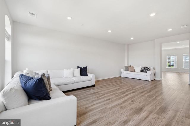 5604 LANTEEN ST, Lanham, MD 20706