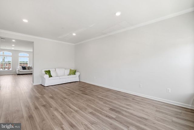 5604 LANTEEN ST, Lanham, MD 20706