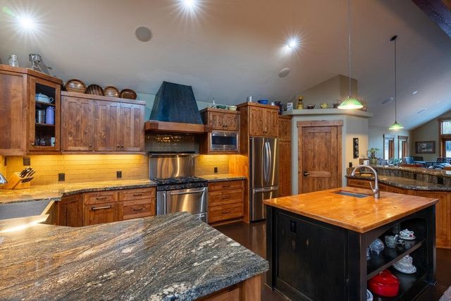 996 Fibreboard Road, Sierraville, CA 96126