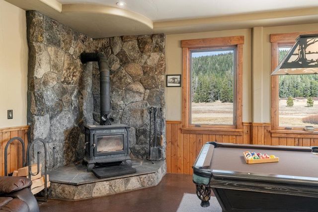 996 Fibreboard Road, Sierraville, CA 96126