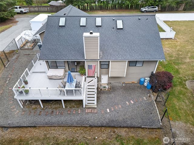 533 6th Court, Fox Island, WA 98333