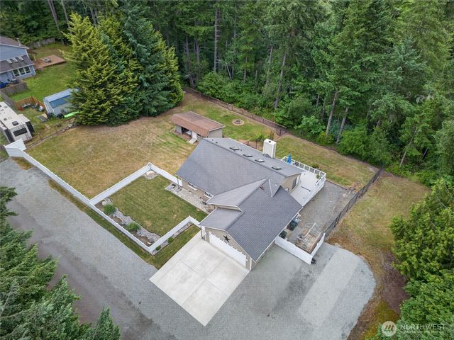 533 6th Court, Fox Island, WA 98333