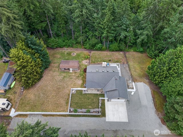 533 6th Court, Fox Island, WA 98333