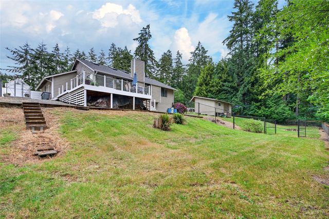 533 6th Court, Fox Island, WA 98333