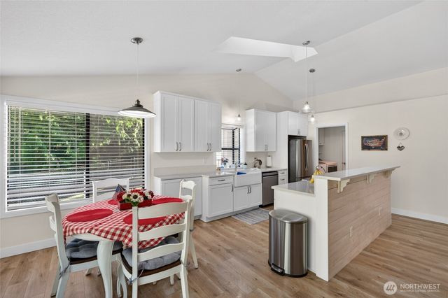 533 6th Court, Fox Island, WA 98333