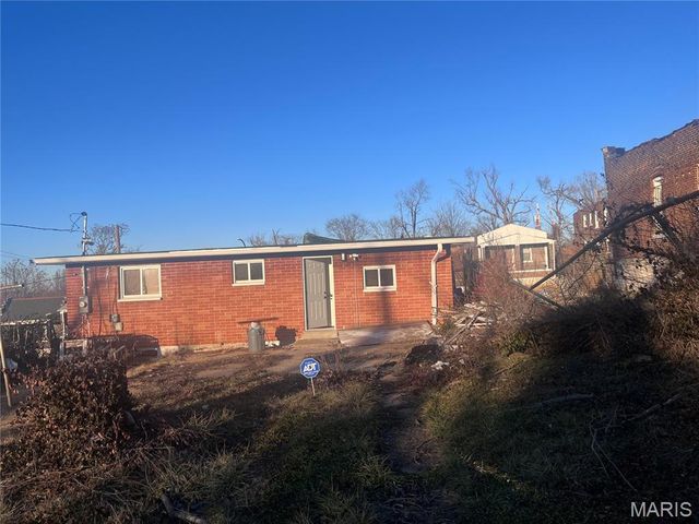 4464 Lee Avenue, St Louis, MO 63115