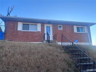 4464 Lee Avenue, St Louis, MO 63115
