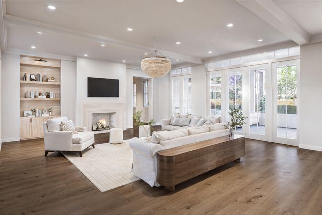 952 Mccants Drive, Mount Pleasant, SC 29464