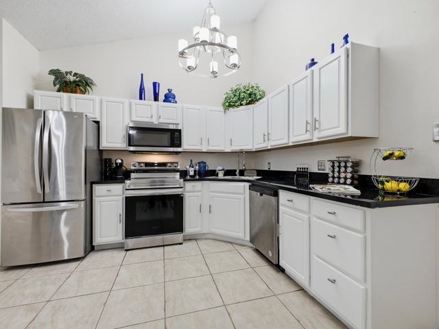 5933 GOLDEN EAGLE Circle, Palm Beach Gardens, FL 33418