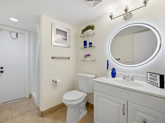 5933 GOLDEN EAGLE Circle, Palm Beach Gardens, FL 33418