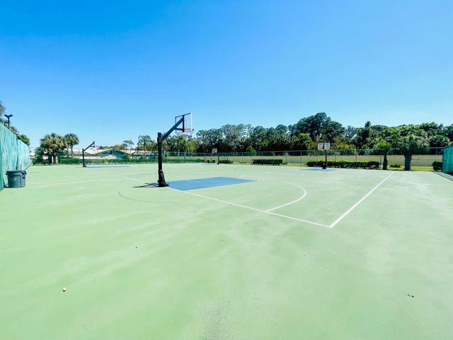 5933 GOLDEN EAGLE Circle, Palm Beach Gardens, FL 33418