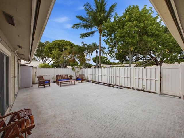 5933 GOLDEN EAGLE Circle, Palm Beach Gardens, FL 33418