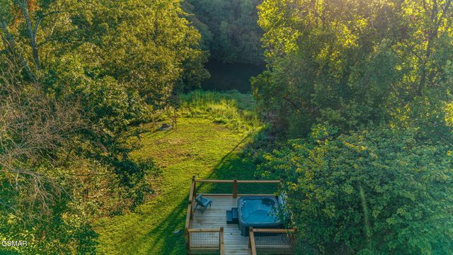 525 Sourdough Hollow Road, Kodak, TN 37764