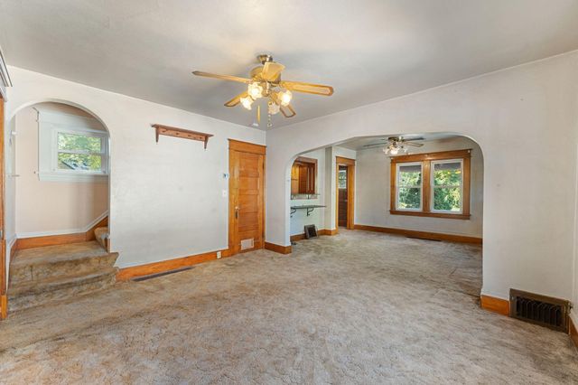 1616 Stickney Avenue, South Saint Paul, MN 55075