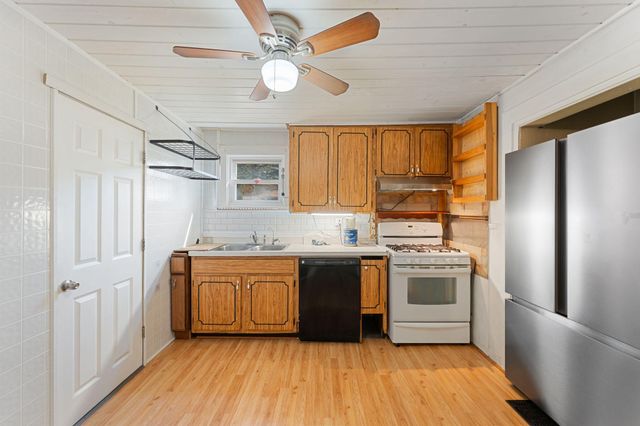 1616 Stickney Avenue, South Saint Paul, MN 55075