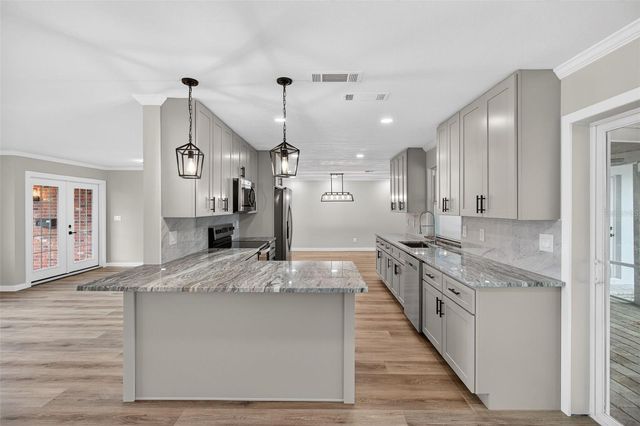 5201 DENVER STREET NE, St Petersburg, FL 33703