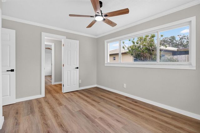 5201 DENVER STREET NE, St Petersburg, FL 33703