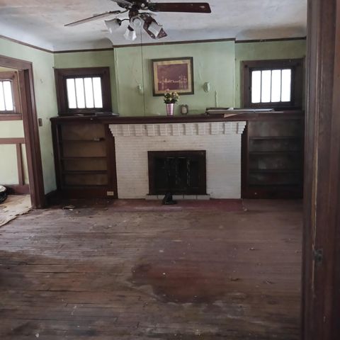 2701 W Philadelphia Street, Detroit, MI 48206