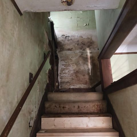 2701 W Philadelphia Street, Detroit, MI 48206