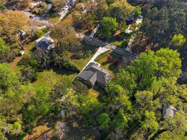 2492 Old Norcross Road, Tucker, GA 30084