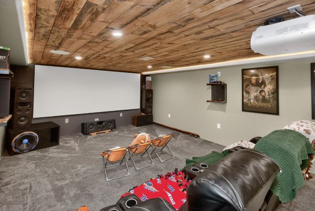 4114 Lower Beaver Road, Des Moines, IA 50310