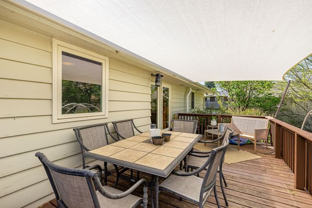 4114 Lower Beaver Road, Des Moines, IA 50310