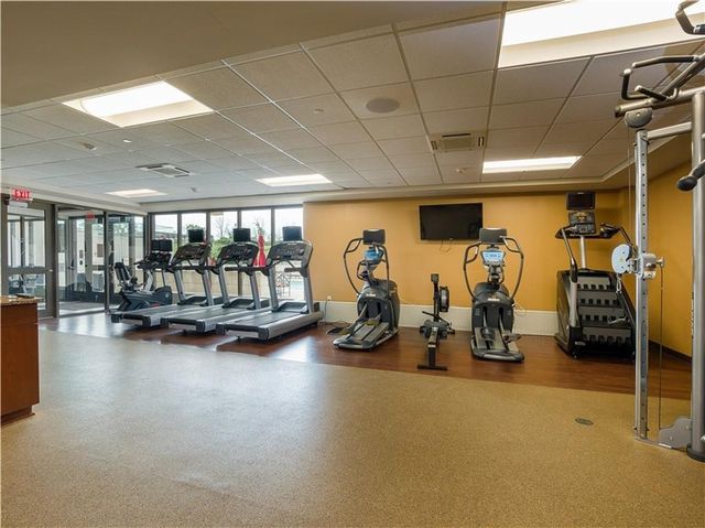 212 Bretlyn Circle, Brighton, NY 14618