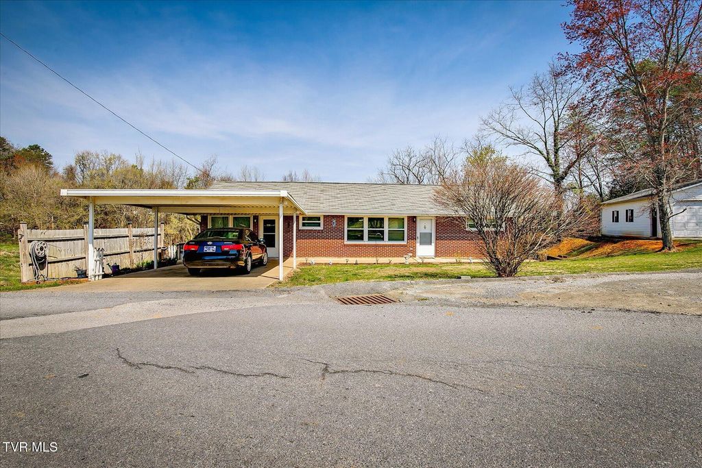 2241 Idle Hour Road, Kingsport, TN 37660