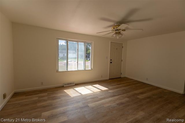 5101 Marilyn Drive, Flint, MI 48506