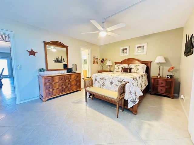 2132 Cambridge F 2132, Deerfield Beach, FL 33442