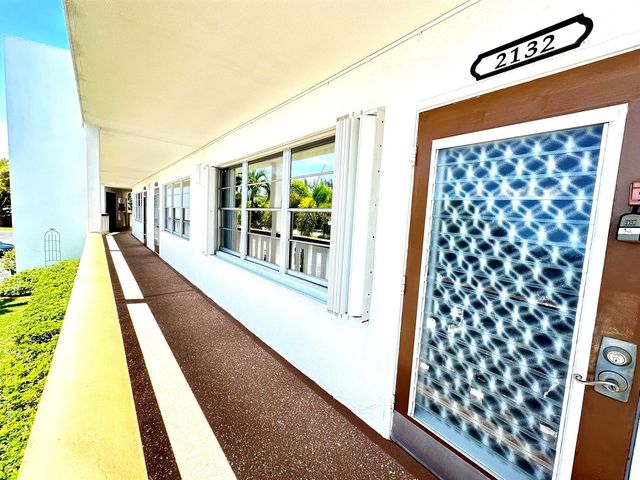 2132 Cambridge F 2132, Deerfield Beach, FL 33442
