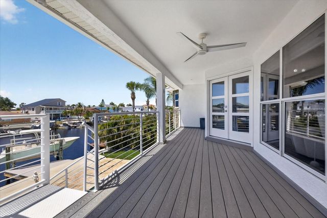 5101 SOUTHSHORE DRIVE, New Port Richey, FL 34652