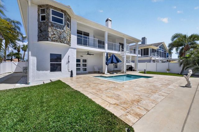 5101 SOUTHSHORE DRIVE, New Port Richey, FL 34652