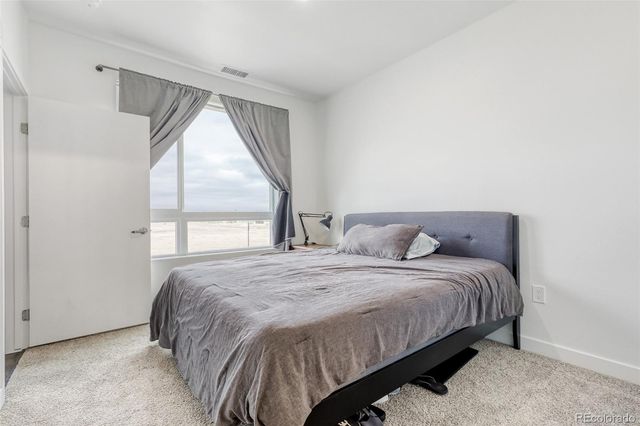 5702 Central Park Boulevard 311, Denver, CO 80238