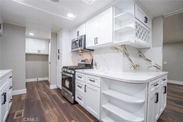 212 Las Brisas Circle, Pomona, CA 91768