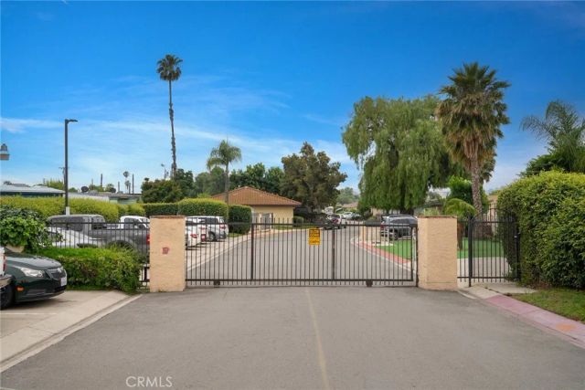 212 Las Brisas Circle, Pomona, CA 91768