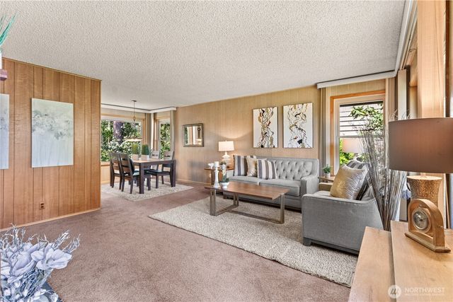 15829 4th Avenue SW, Burien, WA 98166