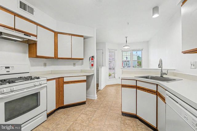 1145 DUBLIN CT, Williamstown, NJ 08094