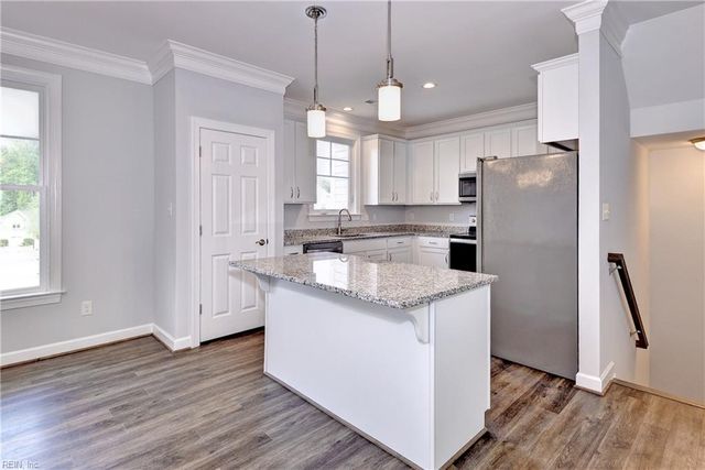 5445 Center ST, Williamsburg, VA 23188