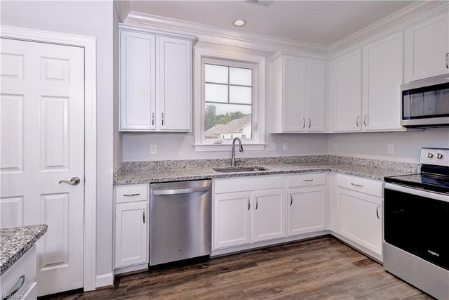 5445 Center ST, Williamsburg, VA 23188