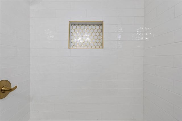 609 Florence Avenue, Lee's Summit, MO 64063