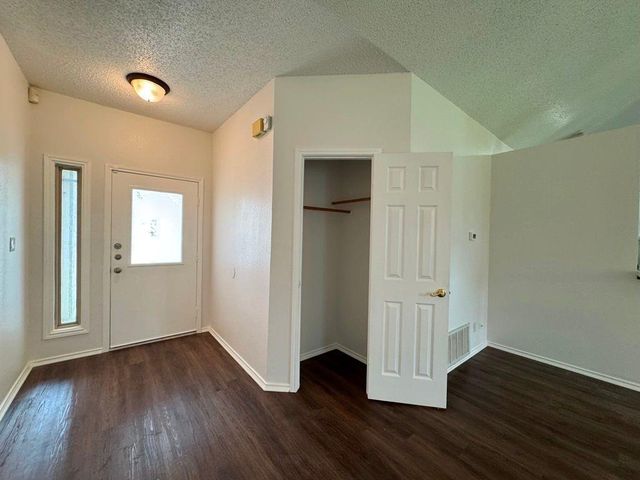 16404 Edgemere DR, Pflugerville, TX 78660