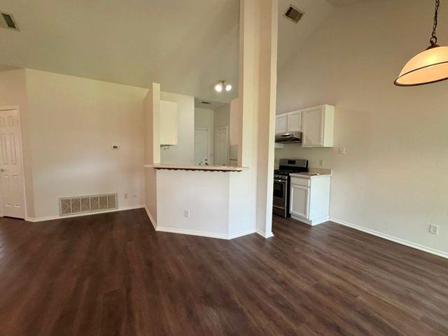16404 Edgemere DR, Pflugerville, TX 78660