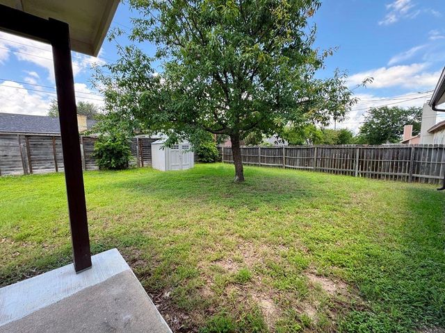 16404 Edgemere DR, Pflugerville, TX 78660
